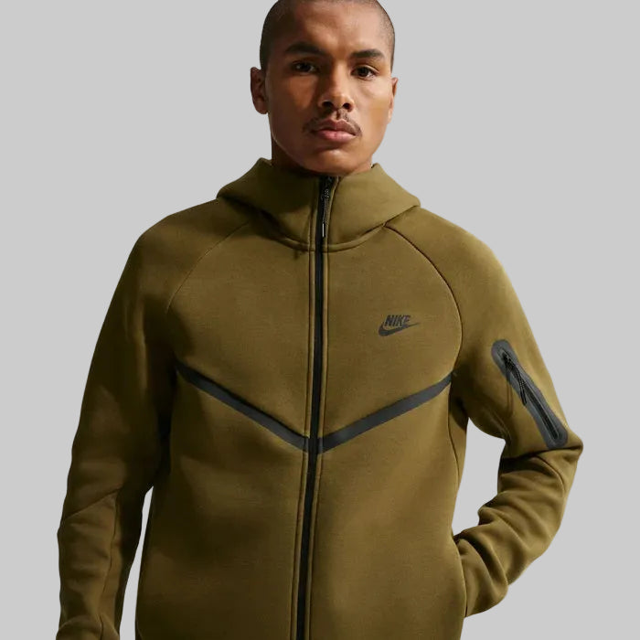 CHAQUETA NIKE TECH FLEECE VERDE OLIVA