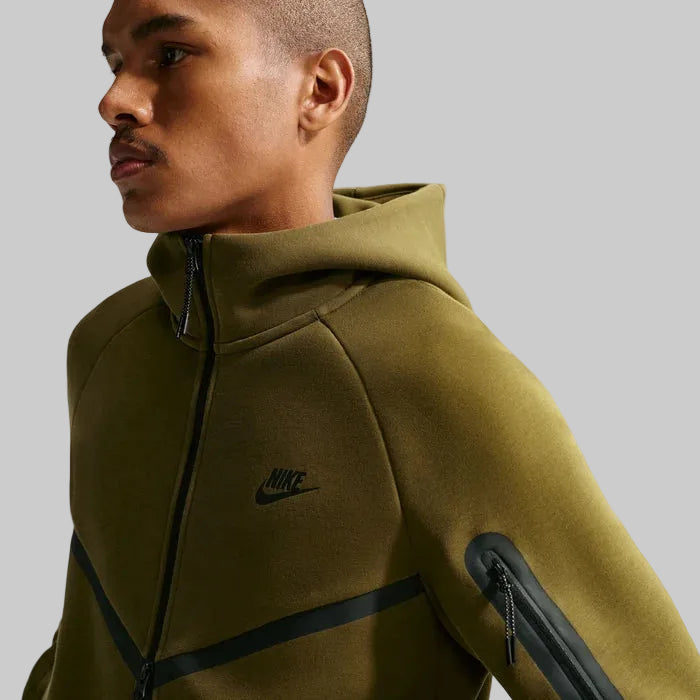 CHAQUETA NIKE TECH FLEECE VERDE OLIVA